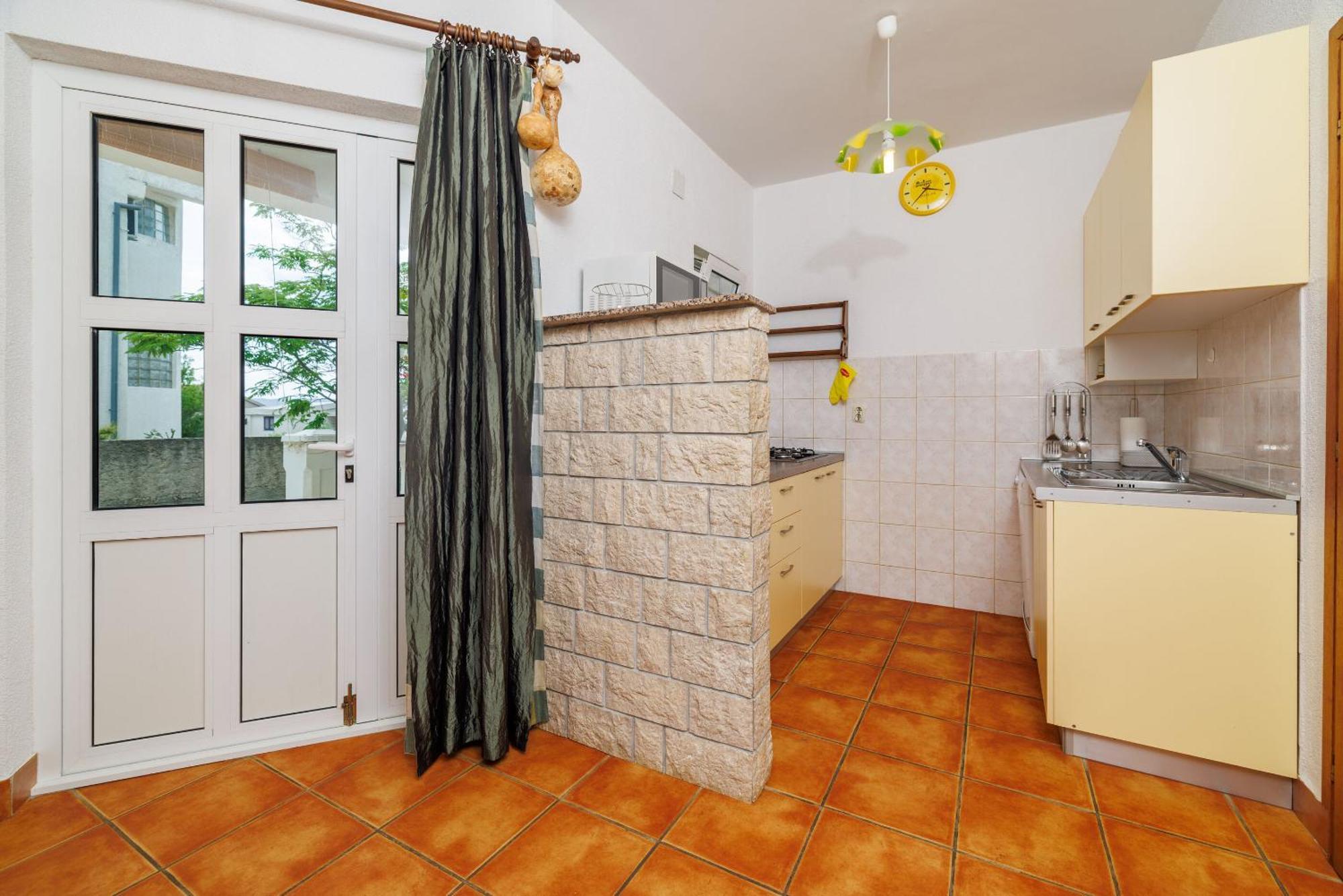 Apartments Mirela Карлобаг Екстериор снимка
